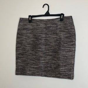 Ann Taylor Size 12 Petite Wool Skirt